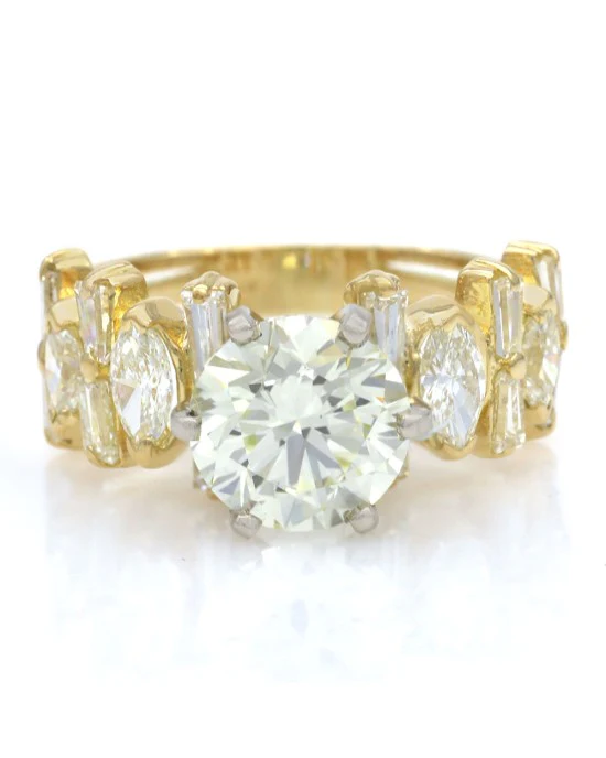 Round Brilliant Cut Diamond Solitaire Ring in 18KY - Image 2
