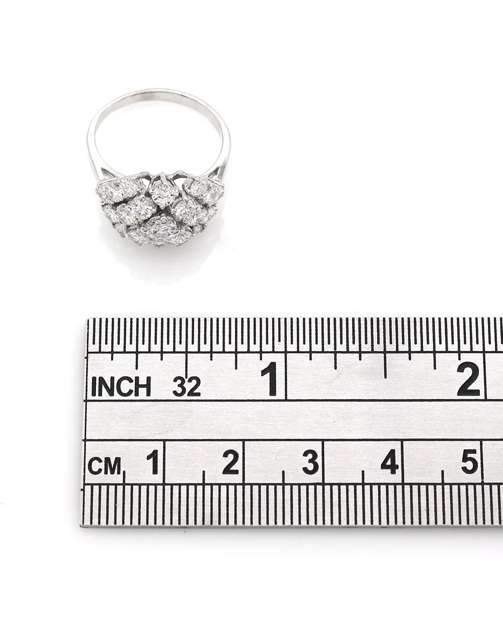 Round Diamond Cluster Ring in Gold - Image 2